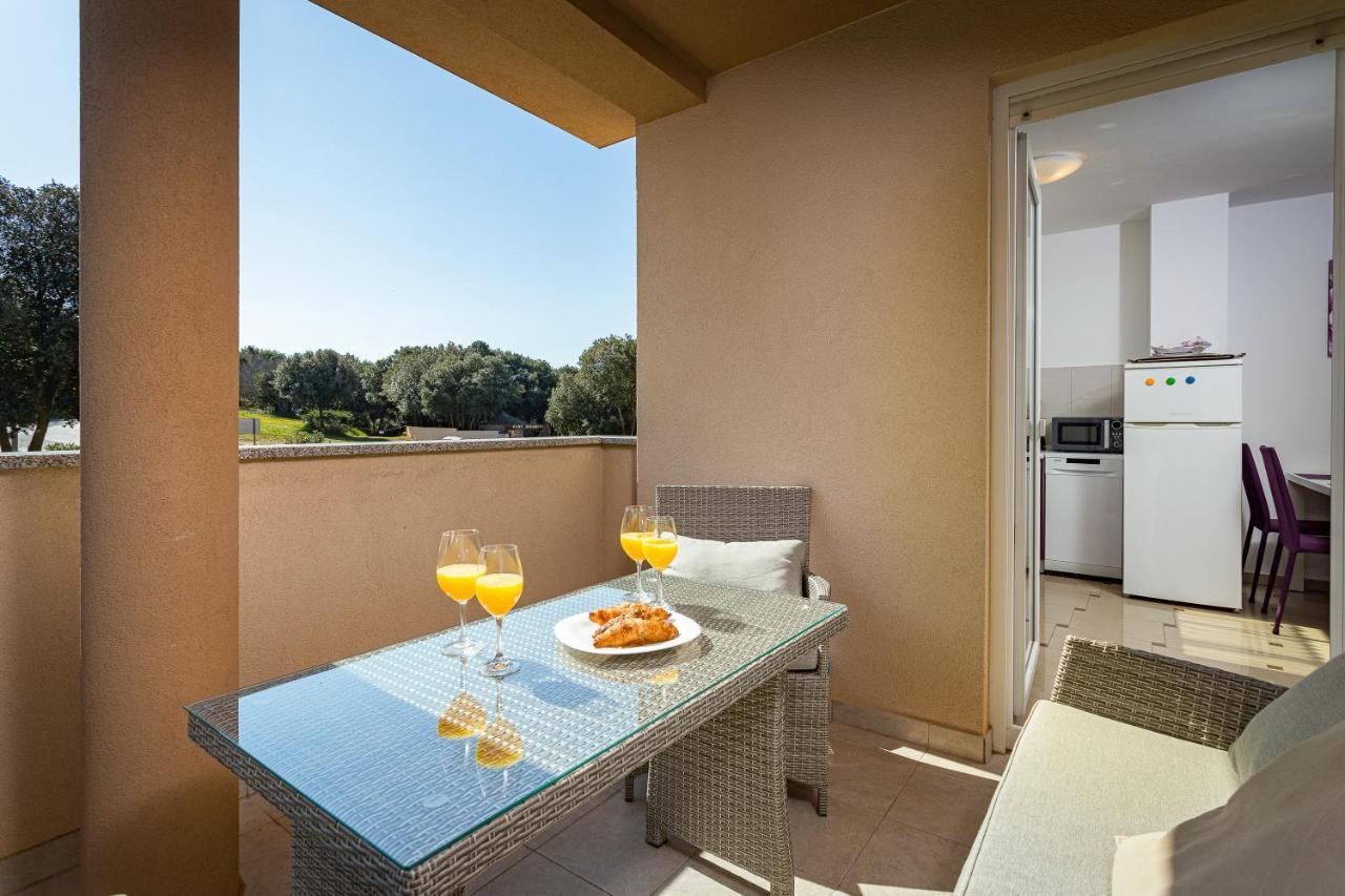 Seaside Apartment Lara Banjole Exterior foto